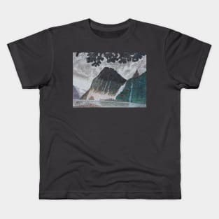 A rainy day in Milford Sound, New Zealand Kids T-Shirt